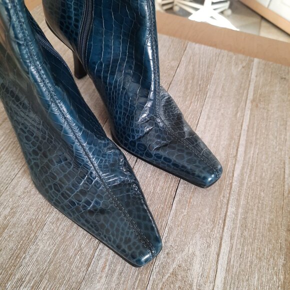 ANTONIO MELANI Miranda Croc Embossed Leather Stiletto Ankle Boot - Teal, Size 7 - Picture 3 of 16